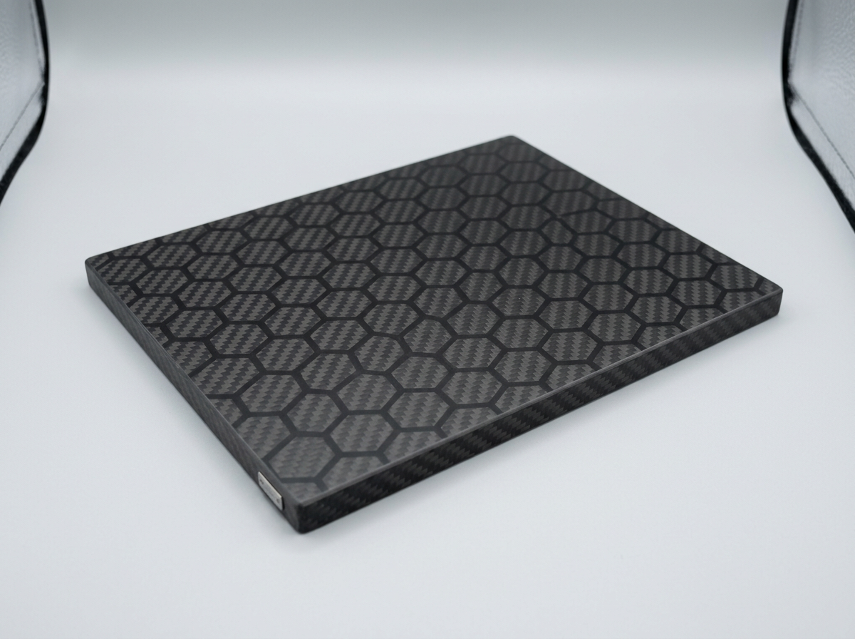 Hexagonal Carbon – Matte